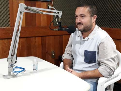 Talysson Entrevista Rádio